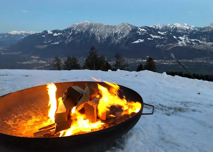 Hotel Berghaus Malbun 3*